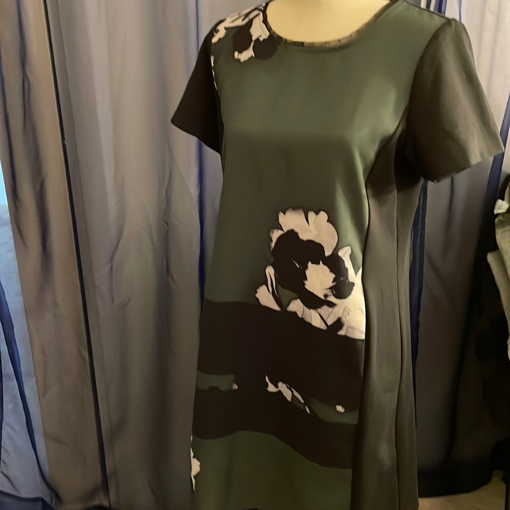 Womens Vera Wang Dress